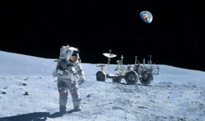 Phải chăng mặt trăng là nhân tạo? 6 bằng chứng khoa học